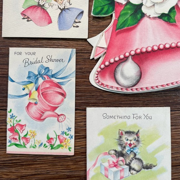 Lot of Kitsch Shower Cards and Wedding Cards - Picture 3 of 10